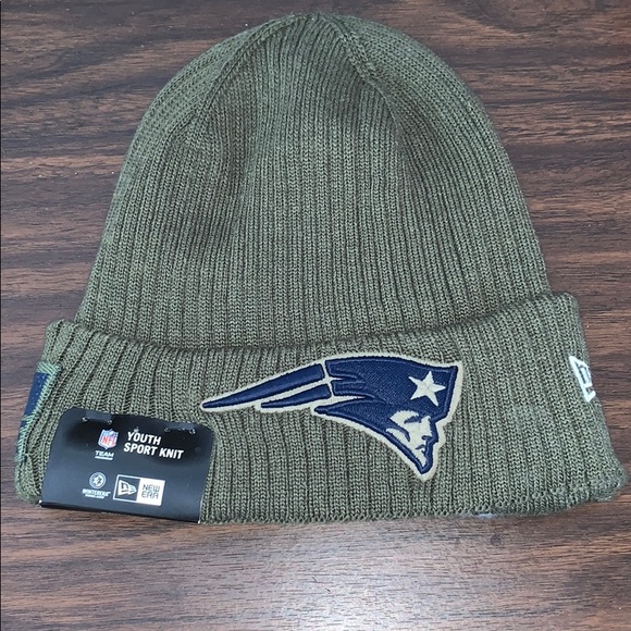 📌 NWT Patriots 2018 Salute to Service Knit Hat - Picture 1 of 5